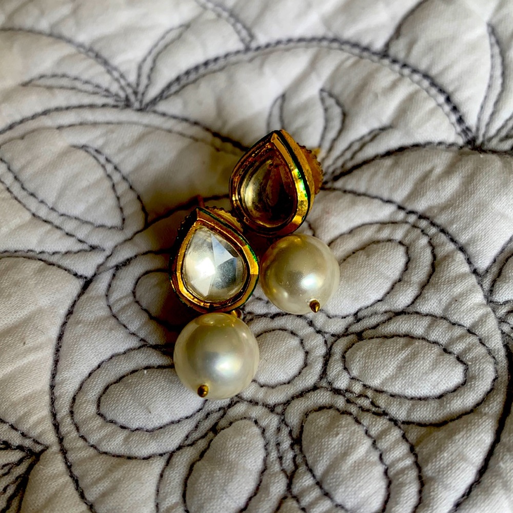 Kundan and pearl earrings